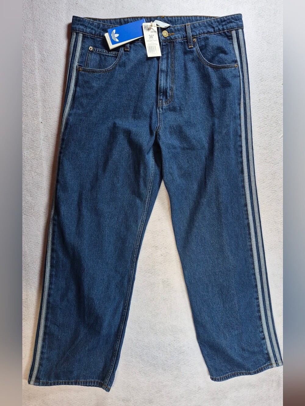 Adidas Firebird Adicolor Denim Jeans Pants Menβs Size 36x30 KD1499 NWT